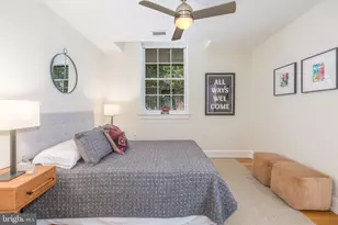 215 I St NE, Washington, DC 20002 - Photo 21