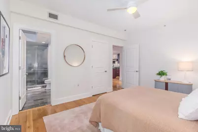 215 I Street NE #105, Washington, DC 20002 - Photo 29