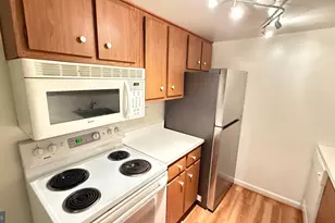 1718 P St NW, Washington, DC 20036 - Photo 9