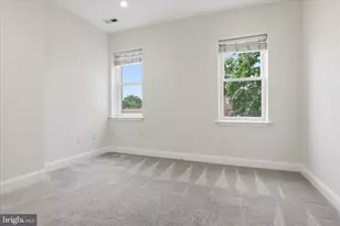 641 L St NE, Washington, DC 20002 - Photo 27