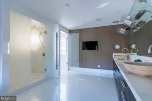 3017 Gates Rd NW, Washington, DC 20008 - Photo 57