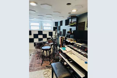 1911 D Street NE, Washington, DC 20002 - Photo 45