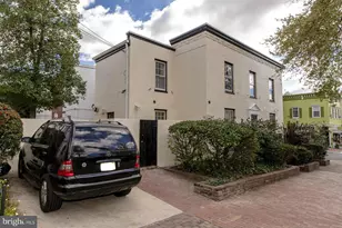 1401 35th St NW, Washington, DC 20007 - Photo 1