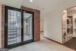 1401 35th St NW, Washington, DC 20007 - Photo 19