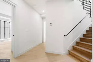 2121 Ward Pl NW, Washington, DC 20037 - Photo 9