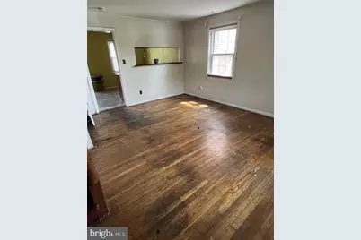 2002 38th Street SE #B, Washington, DC 20020 - Photo 3