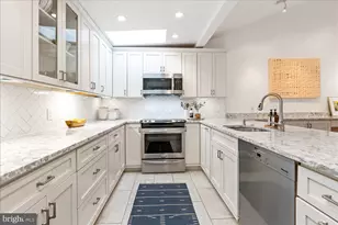 203 9th St SE, Washington, DC 20003 - Photo 13