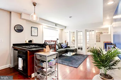 1125 12th Street NW #32, Washington, DC 20005 - Photo 1