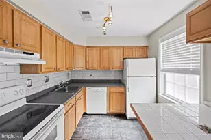 2001 Fort Davis St SE, Washington, DC 20020 - Photo 5