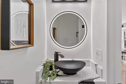3980 2nd Street SW, Washington, DC 20032 - Photo 17