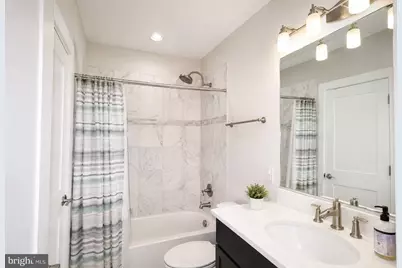 1202 Fairmont Street NW #2, Washington, DC 20009 - Photo 9