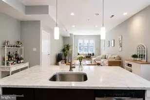 1202 Fairmont St NW, Washington, DC 20009 - Photo 15