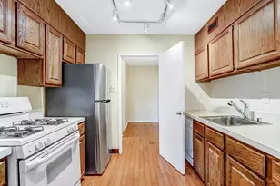 240 M St SW, Washington, DC 20024 - Photo 9