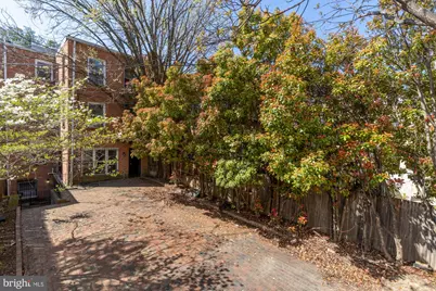 228 East Capitol Street NE, Washington, DC 20003 - Photo 27