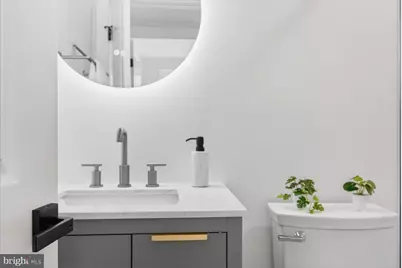 1704 Independence Avenue SE, Washington, DC 20003 - Photo 45