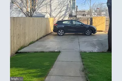 1704 Independence Avenue SE, Washington, DC 20003 - Photo 65