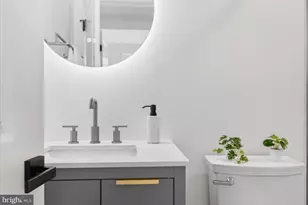 1704 Independence Ave SE, Washington, DC 20003 - Photo 43