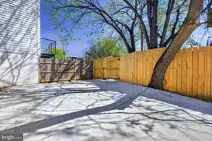 1704 Independence Ave SE, Washington, DC 20003 - Photo 71