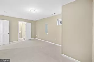 427 Woodcrest Dr SE, Washington, DC 20032 - Photo 29