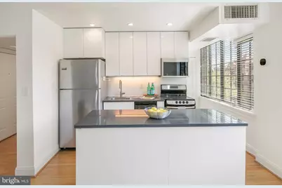 1701 16th Street NW #426, Washington, DC 20009 - Photo 3