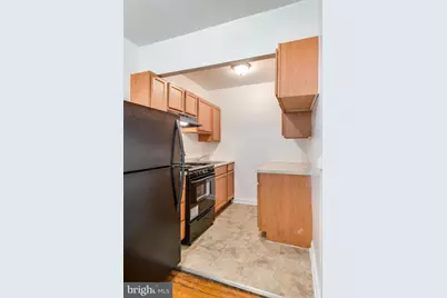 215 Oakwood Street SE #301, Washington, DC 20032 - Photo 5