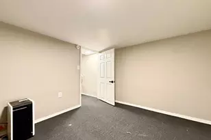 1004 Girard St NW, Washington, DC 20001 - Photo 37