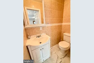 1004 Girard Street NW, Washington, DC 20001 - Photo 9