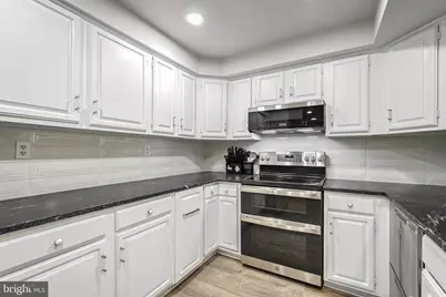 1080 Wisconsin Avenue NW #101, Washington, DC 20007 - Photo 7