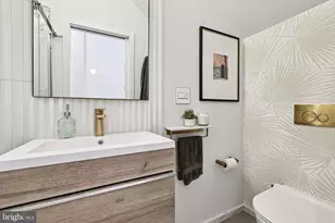 1328 Maryland Ave NE, Washington, DC 20002 - Photo 11