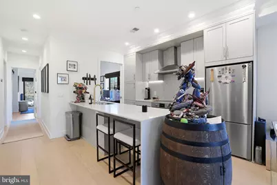 2642 39th Street NW #6, Washington, DC 20007 - Photo 5