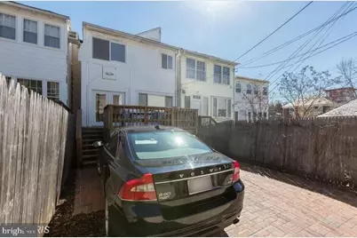 1804 37th Street NW, Washington, DC 20007 - Photo 3