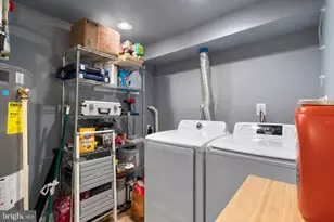 1417 1st St NW, Washington, DC 20001 - Photo 27