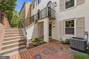 3287 Sutton Pl NW, Washington, DC 20016 - Photo 5