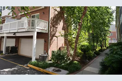 722 Capitol Square Place SW, Washington, DC 20024 - Photo 3