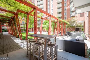 1000 New Jersey Ave SE, Washington, DC 20003 - Photo 37