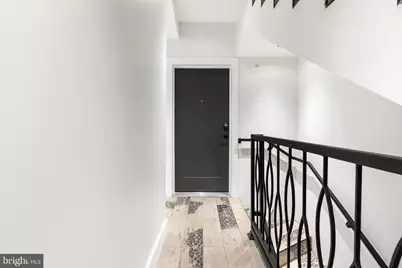 2504 41st Street NW #3, Washington, DC 20007 - Photo 5