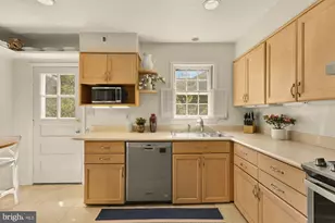 7064 31st St NW, Washington, DC 20015 - Photo 9