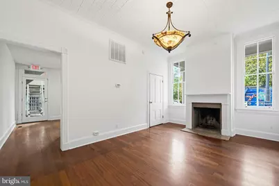 400 7th Street SE, Washington, DC 20003 - Photo 9