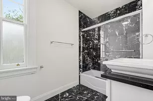400 7th St SE, Washington, DC 20003 - Photo 17