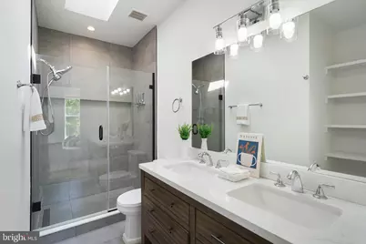 112 V Street NE, Washington, DC 20002 - Photo 23