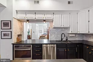2026 15th St NW, Washington, DC 20009 - Photo 19