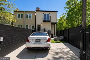 1527 Buchanan St NW, Washington, DC 20011 - Photo 17