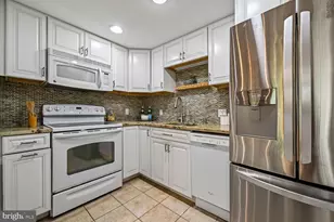 1953 Calvert St NW, Washington, DC 20009 - Photo 13