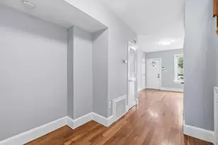 925 8th St NE, Washington, DC 20002 - Photo 7