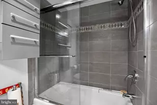 700 7th St SW, Washington, DC 20024 - Photo 27