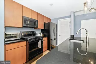 1117 10th St NW, Washington, DC 20001 - Photo 5