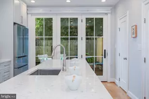 420 4th St SE, Washington, DC 20003 - Photo 13