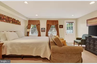 11 2nd Street NE #108, Washington, DC 20002 - Photo 3