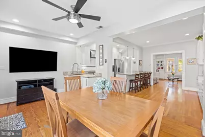 2305 38th Street NW, Washington, DC 20007 - Photo 13