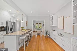 2305 38th St NW, Washington, DC 20007 - Photo 13
